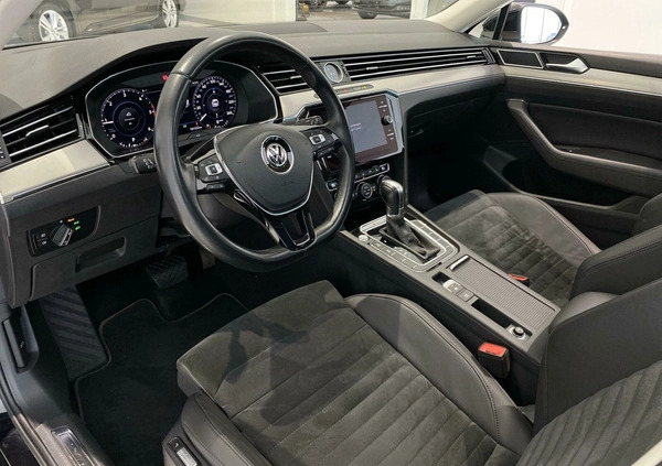 Volkswagen Passat cena 104900 przebieg: 101549, rok produkcji 2019 z Krzeszowice małe 466